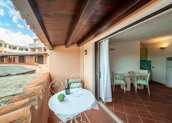 Апартаменти Porto-cervocasa Con Piscina E Vista Yachts Порто-Черво